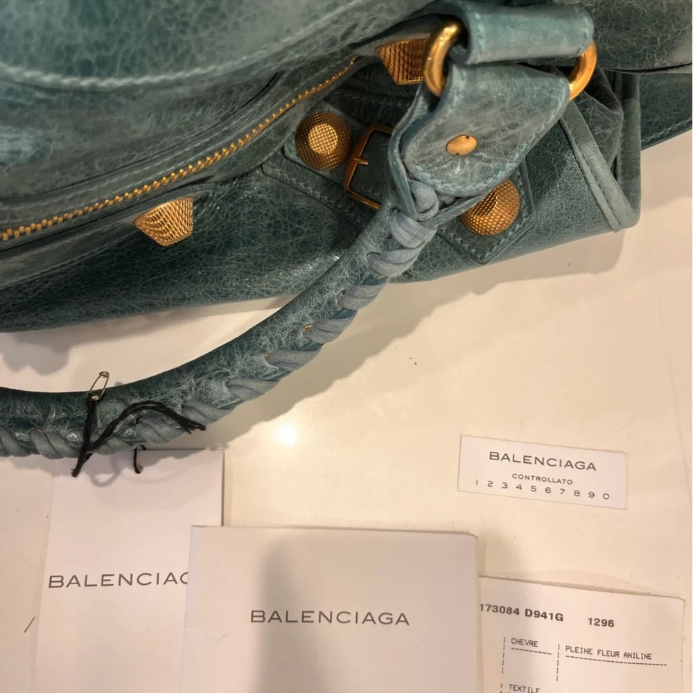 Balenciaga Classic City Bag – Turquoise Agneau Leather with Gold Hardware - Picture 7 of 12